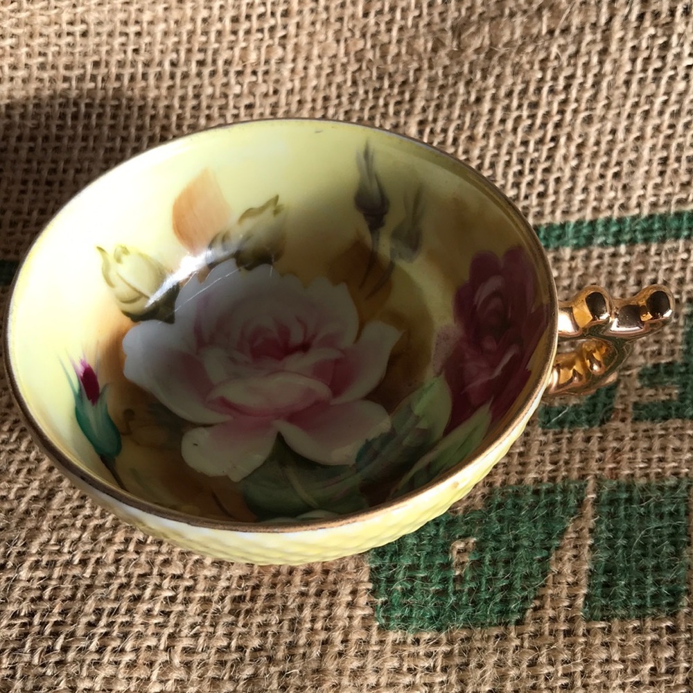 Hand painted Bone China tea cup - Picture 3 of 6